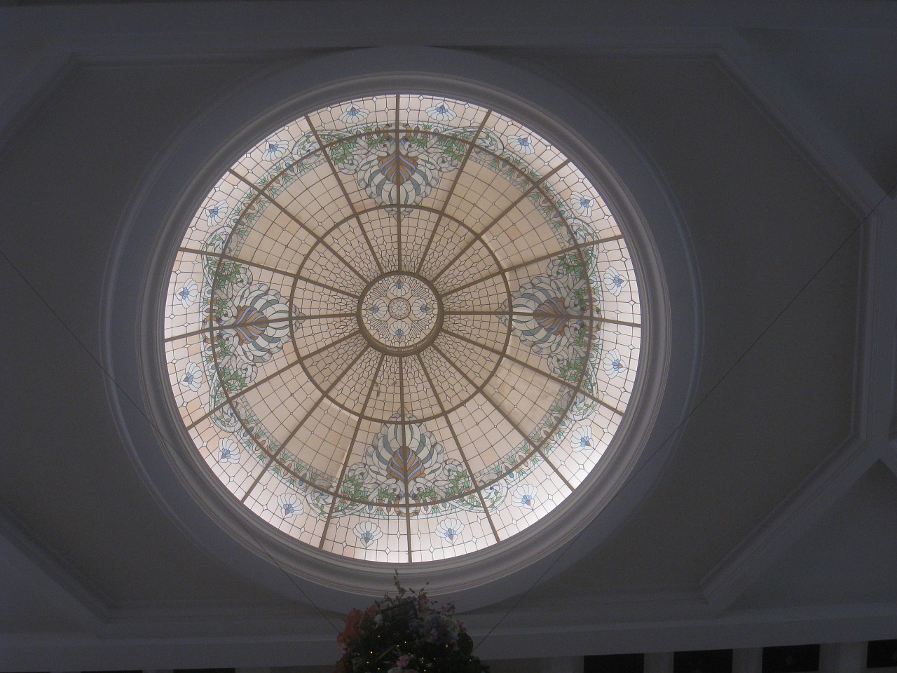 Vacation 2007-12 - Disney Parks  0151.jpg - The 2007-08 vacation to Florida included Disney World. We visited some of the larger theme Resorts along with Animal Kingdom and Disney Hollywood Studios.